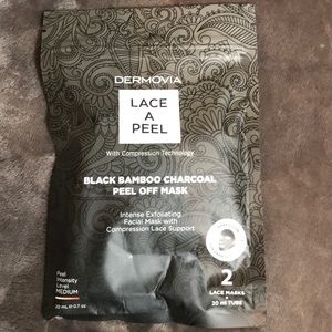 🖤🖤NWT Dermova Charcoal Mask🖤🖤